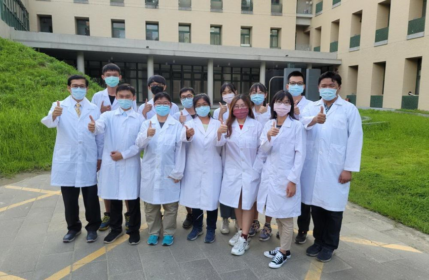 NCKU Taiwan BT&D² Team Led by Hsien-Tai Chiu Rolled out the System to Lower the Cost and Time of Medicine Development