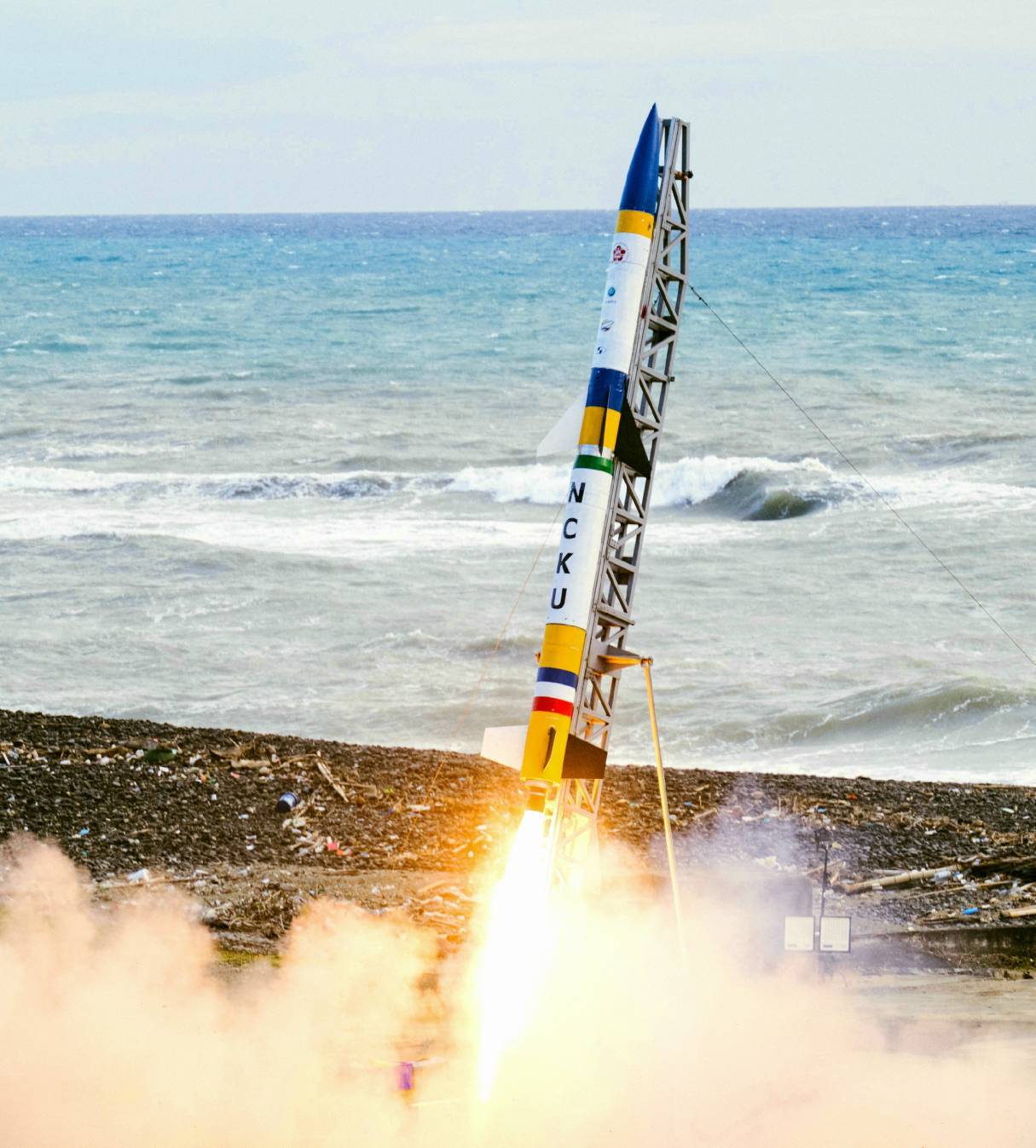 NCKU's Two-stage Hybrid Rocket was Successfully Launched at the Syuhai Scientific Research Rocket Launch Site