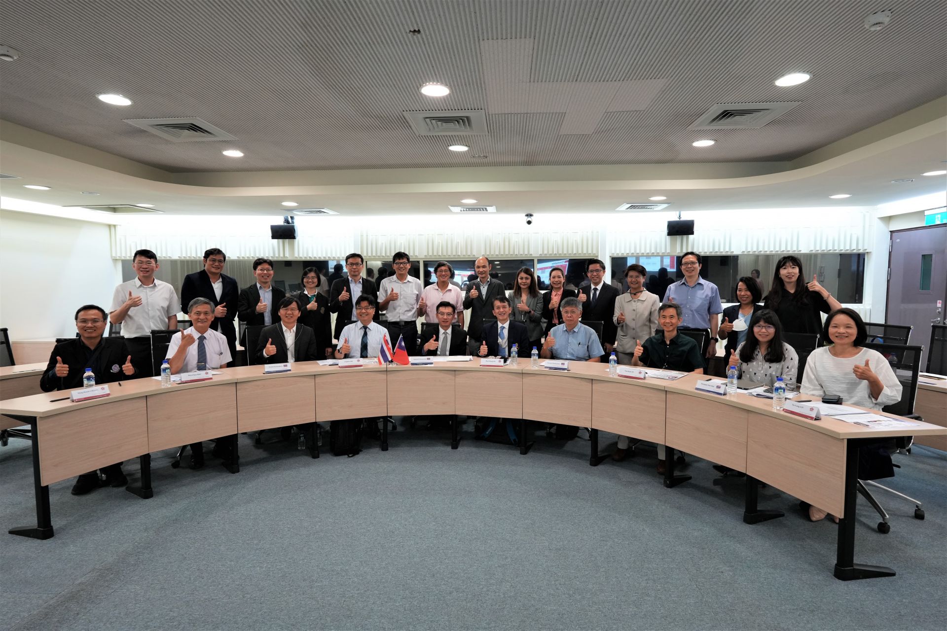 NCKU AISSM presents education programs on semi-conductor technology to Thai Delegation on May 5th