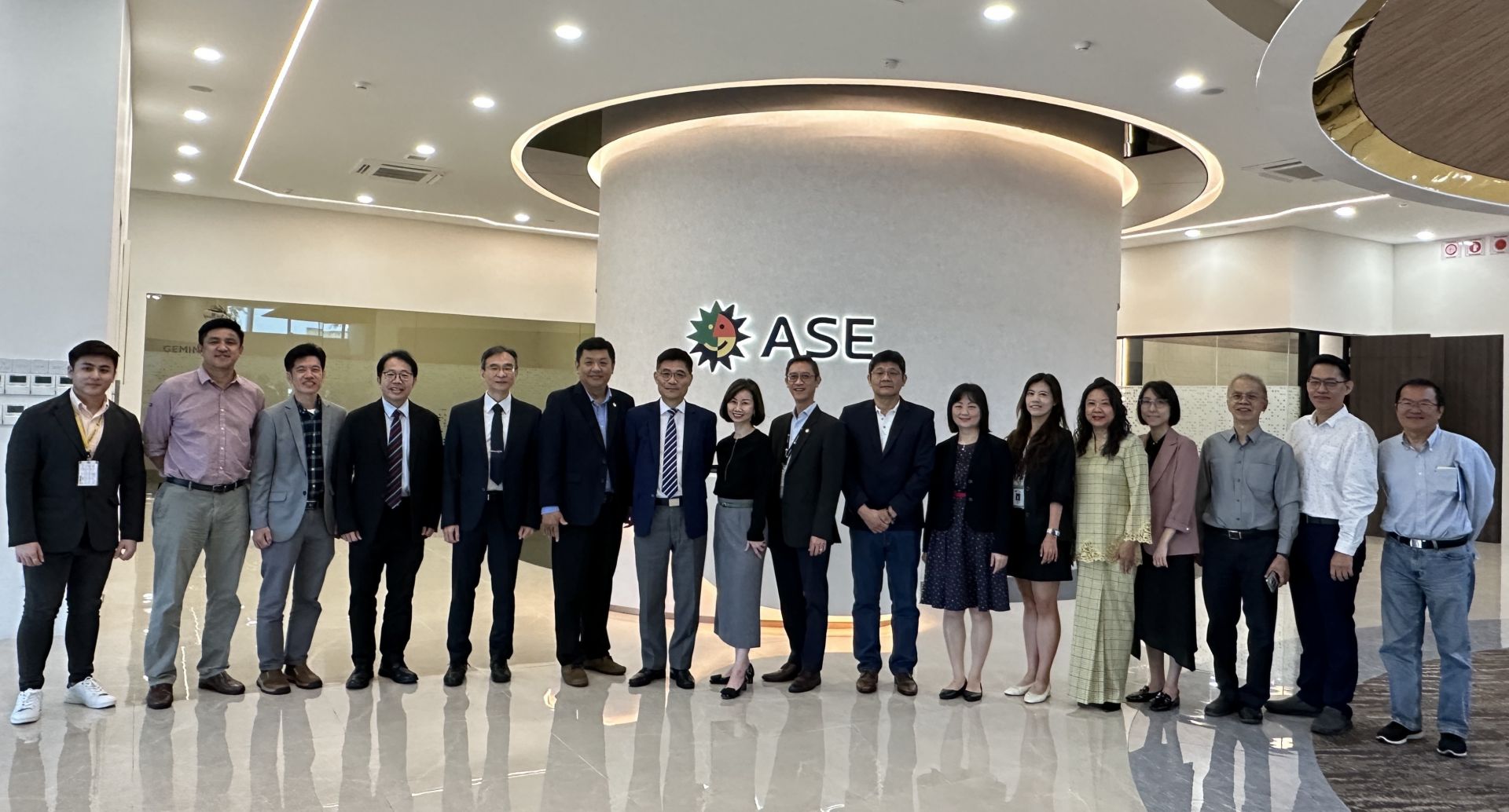 ASE and NCKU Deepen Collaboration to Jointly Cultivate International Semiconductor Talent