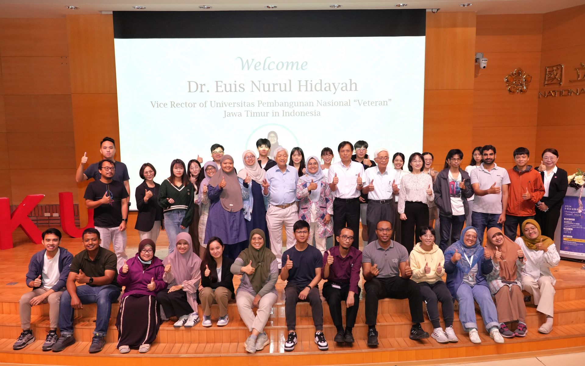 Dr. Euis Nurul Hidayah, a recipient of the Ministry of Education’s Distinguished Taiwan Alumni Award