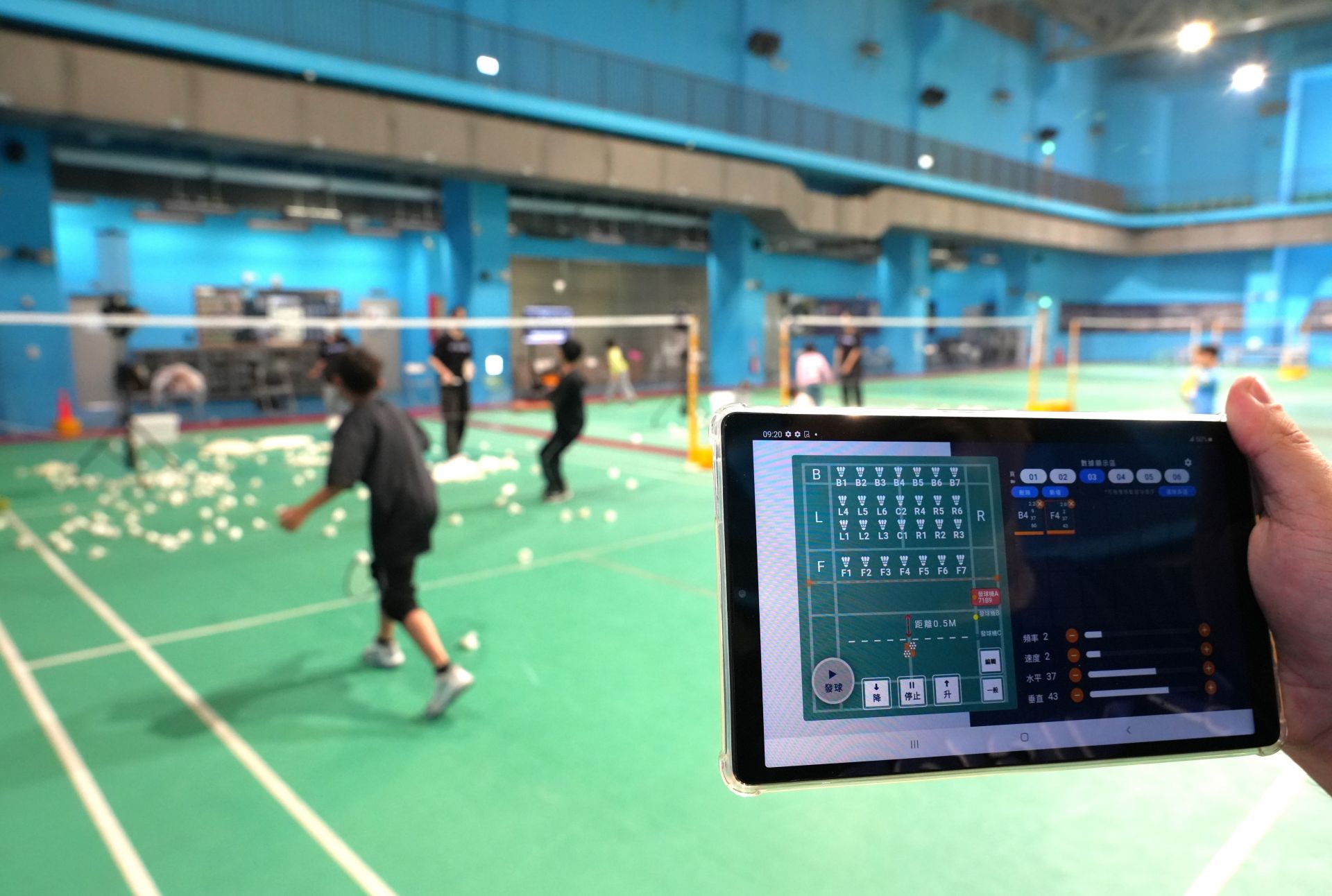 NCKU's Future Star Badminton Winter Camp Introduces AIoT Smart Badminton Equipment for an Efficient and Fun Sports Experience