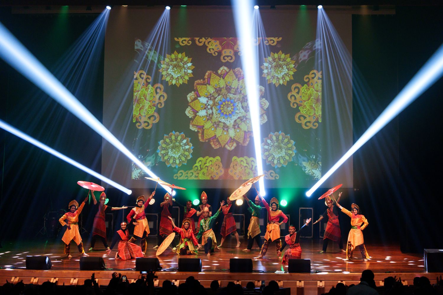 “Red Earth, Rising Flame” — The 15th Indonesian Cultural Festival Kicks Off Grandly in 2025